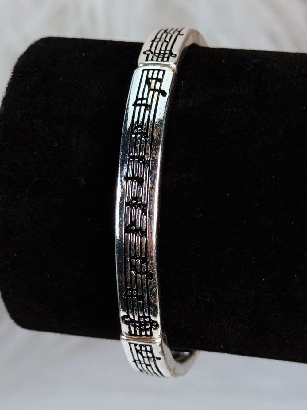 Silvertone Music Note Stretch Bangle Bracelet